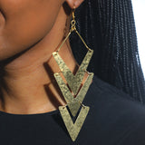 The Nuru drop earrings are incredibly flattering and fall to shoulder grazing length.