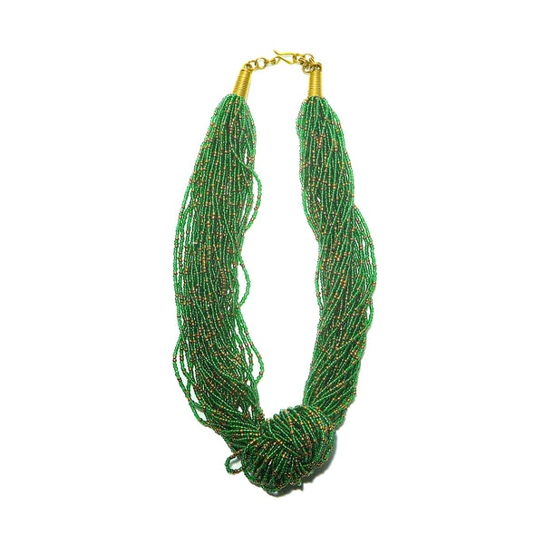 An elegant shimmer of glass beads knotted to create this effortless and stylish necklace. You’ll dazzle at your next meeting or brunch with your girls.